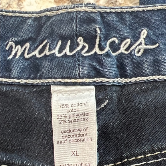 Maurices Women's Skinny Jeans in Dark Blue - Picture 2 of 8